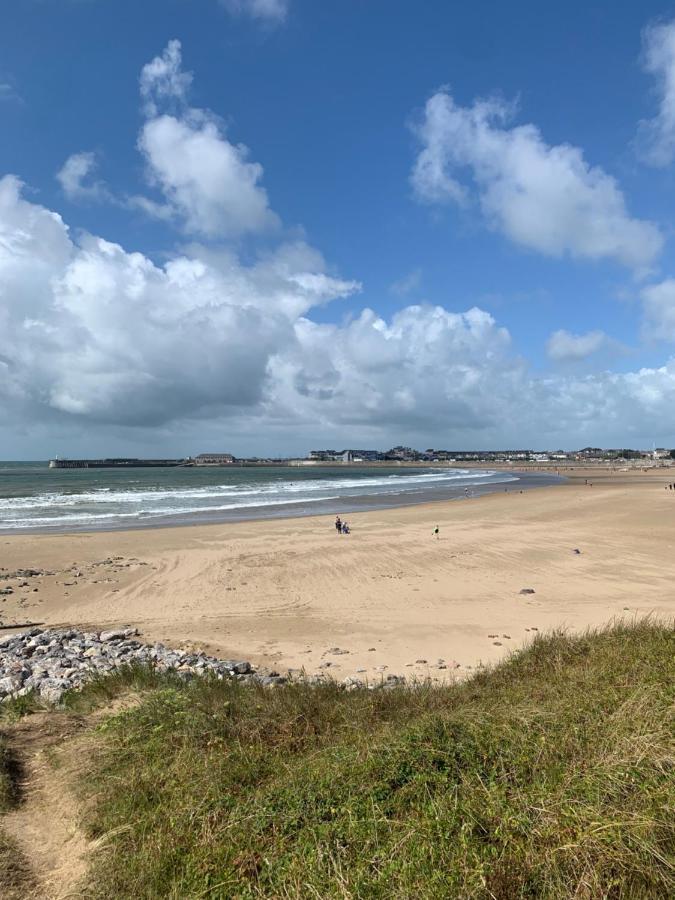 Phoenix Caravan Hire, Trecco Bay بورثكول المظهر الخارجي الصورة