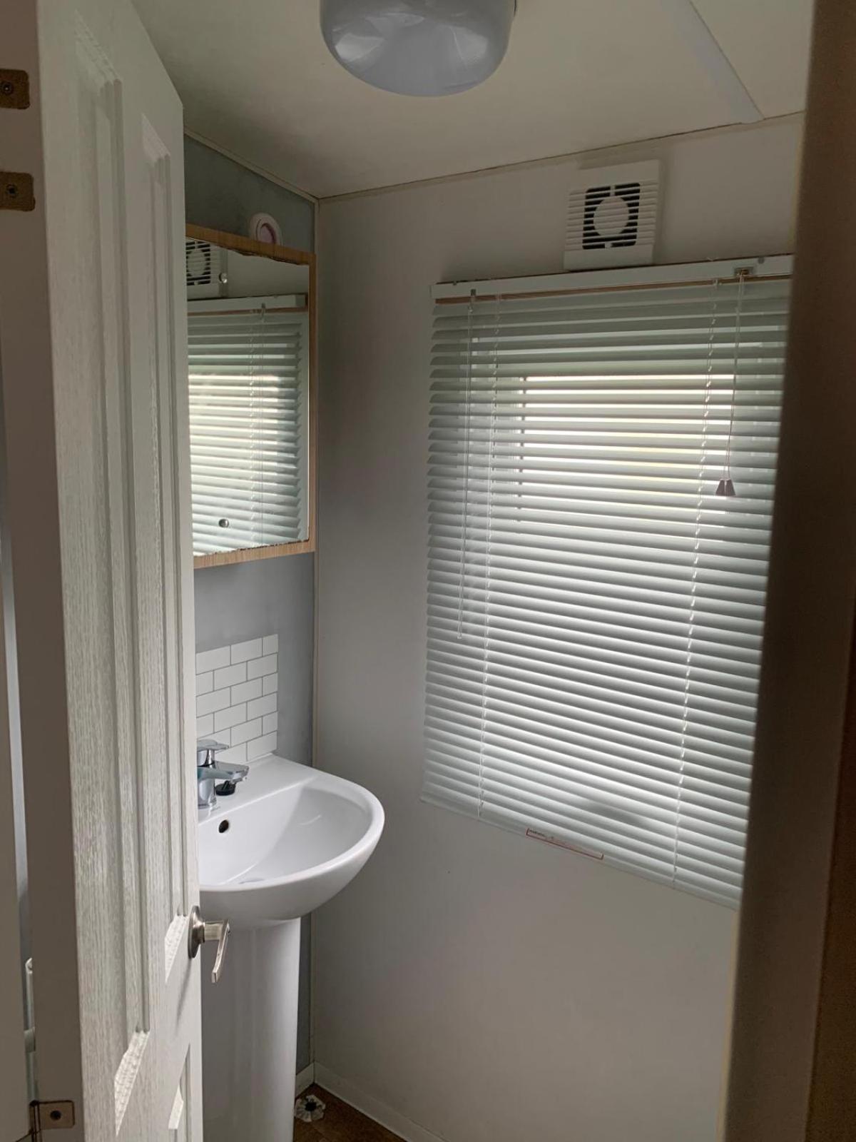 Phoenix Caravan Hire, Trecco Bay بورثكول المظهر الخارجي الصورة