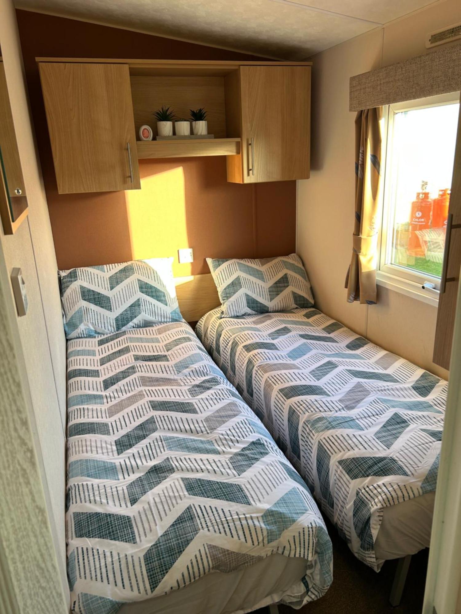 Phoenix Caravan Hire, Trecco Bay بورثكول المظهر الخارجي الصورة